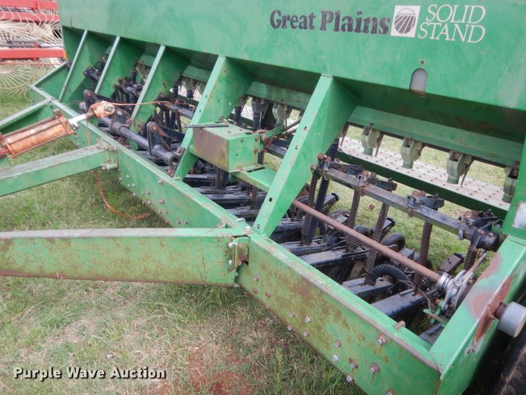 image for item IP9890 Great Plains Solid Stand 13  grain drill