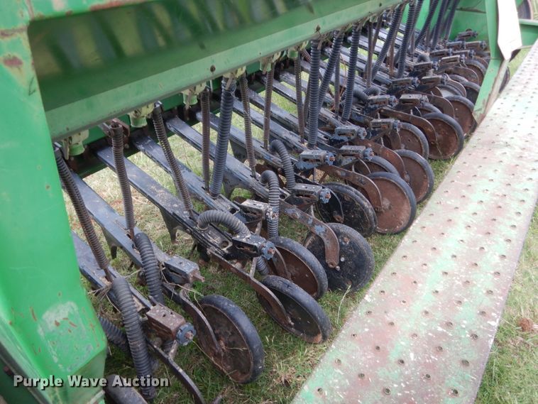 image for item IP9890 Great Plains Solid Stand 13  grain drill