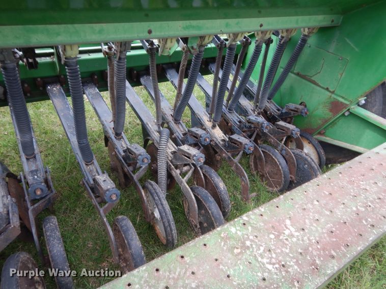 image for item IP9890 Great Plains Solid Stand 13  grain drill