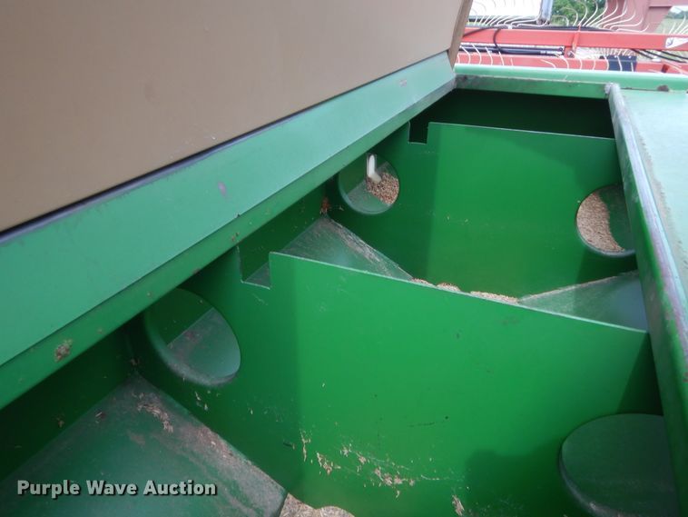 image for item IP9890 Great Plains Solid Stand 13  grain drill