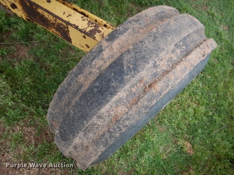 image for item IP9891 1986 New Holland TR86  RWA combine