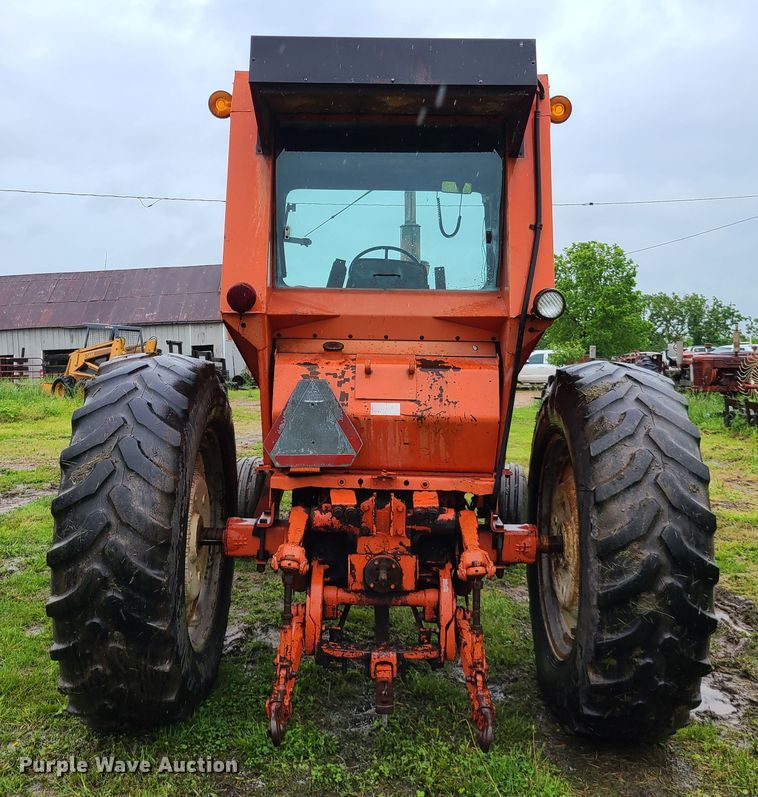 image for item IQ9181 Allis Chalmers 200  tractor