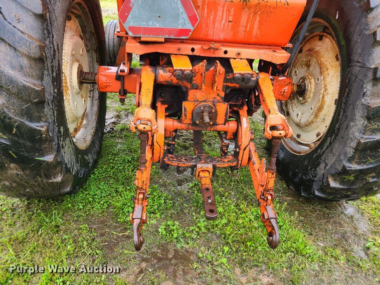 image for item IQ9181 Allis Chalmers 200  tractor