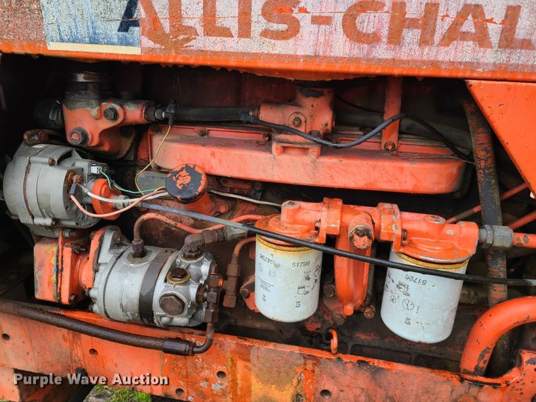 image for item IQ9181 Allis Chalmers 200  tractor