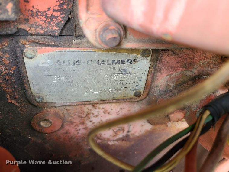 image for item IQ9181 Allis Chalmers 200  tractor