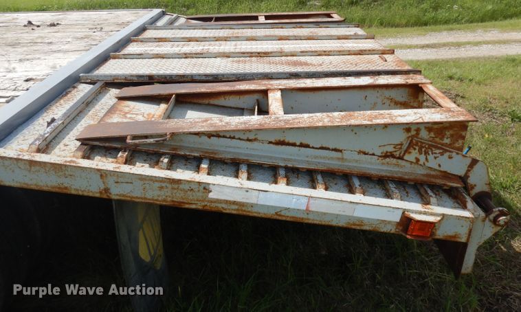 image for item IS9167 2004  Shop built equipment trailer