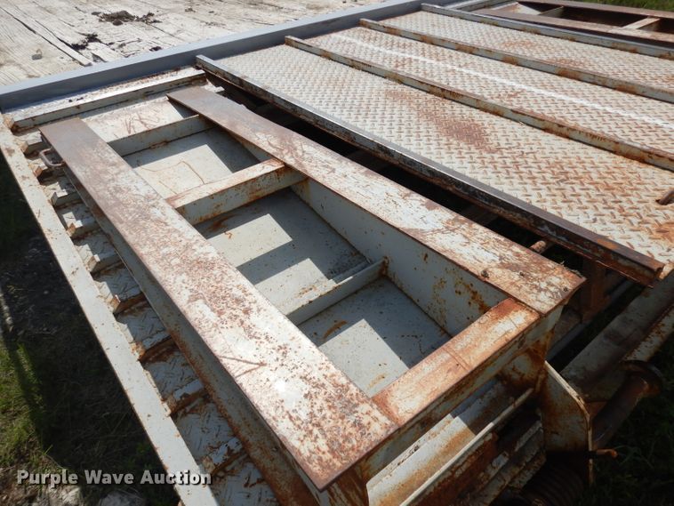 image for item IS9167 2004  Shop built equipment trailer