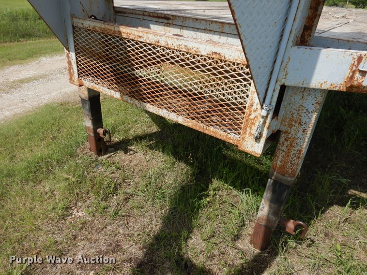 image for item IS9167 2004  Shop built equipment trailer