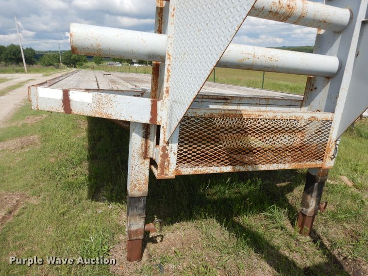 image for item IS9167 2004  Shop built equipment trailer