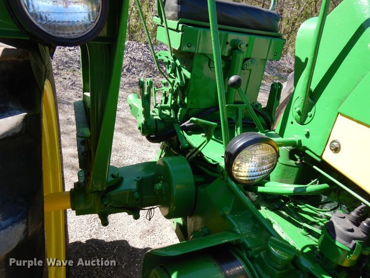 image for item IT9310 John Deere 530  tractor