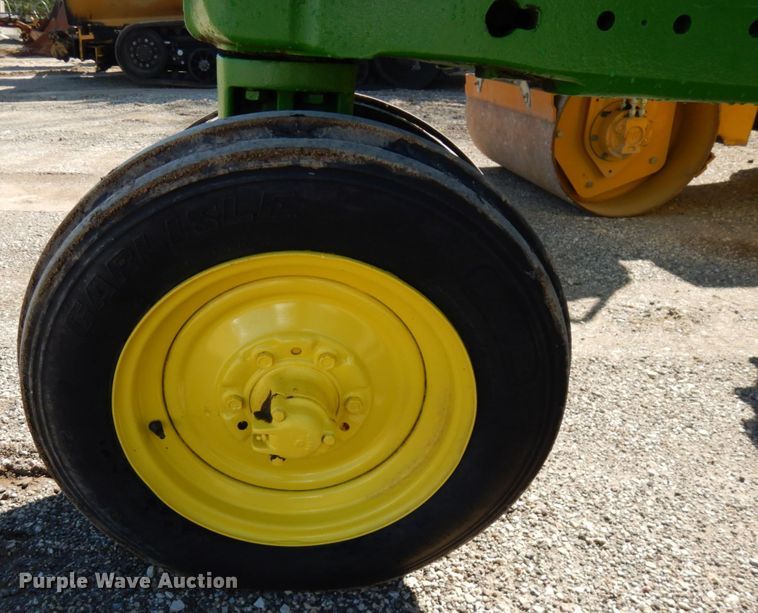 image for item IT9310 John Deere 530  tractor