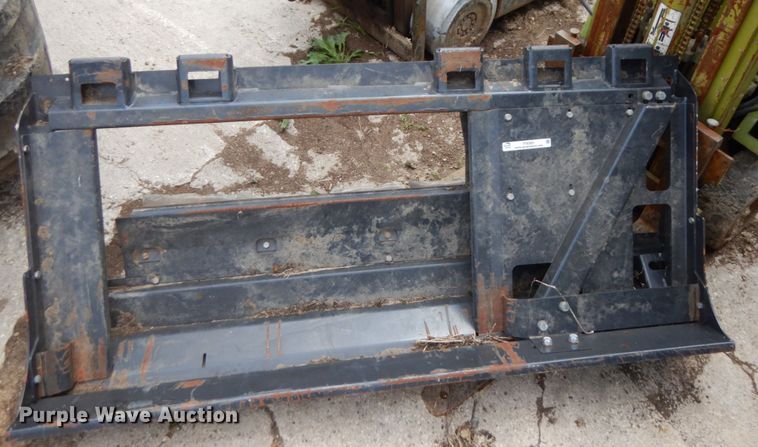 image for item IT9385 Drago corn head adaptor