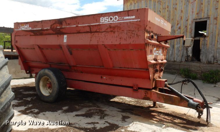 image for item IT9388 Gehl MF8500  feed ginder/mixer