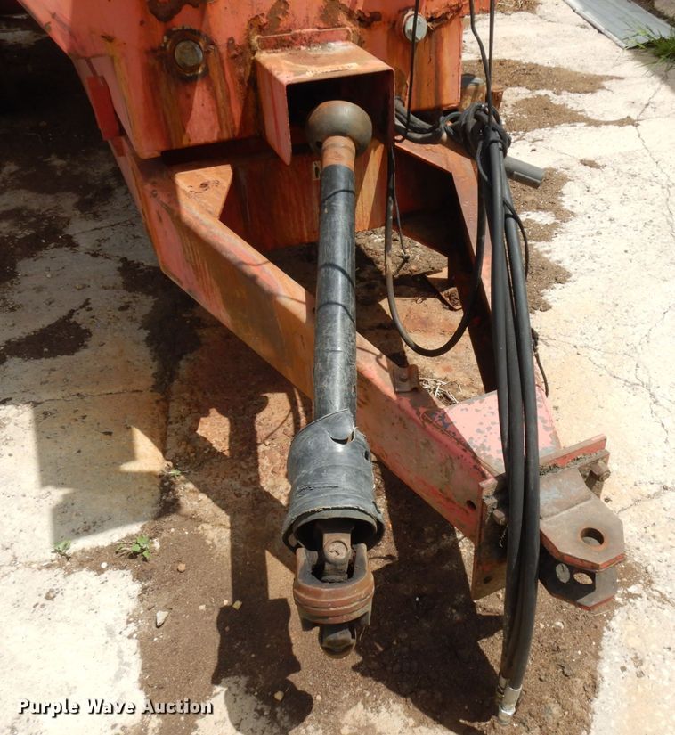 image for item IT9388 Gehl MF8500  feed ginder/mixer