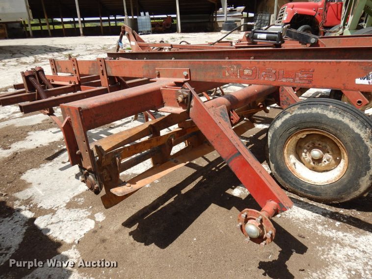 image for item IT9390 Noble  chisel