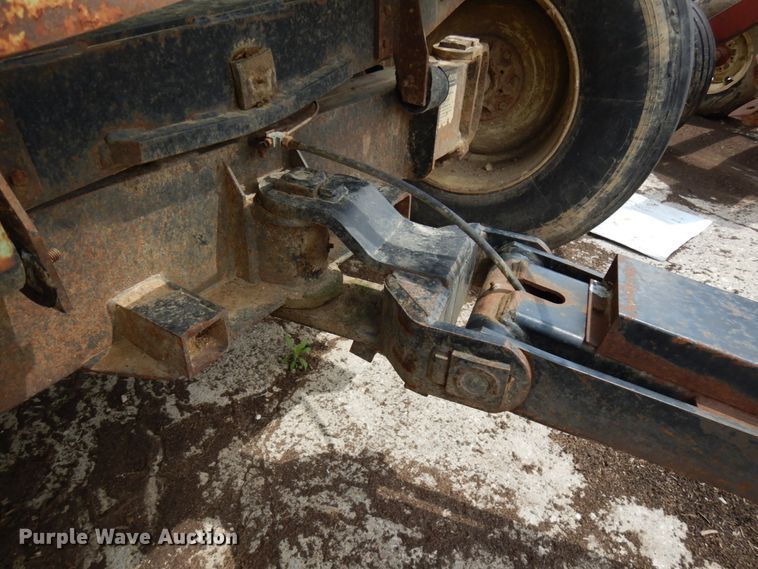 image for item IT9391 Parker 625  gravity wagon