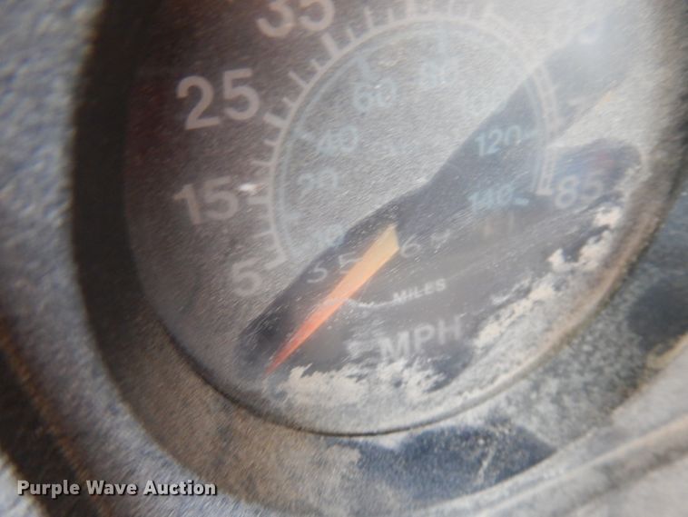 image for item IT9393 1982 International 1754  feed mixer truck