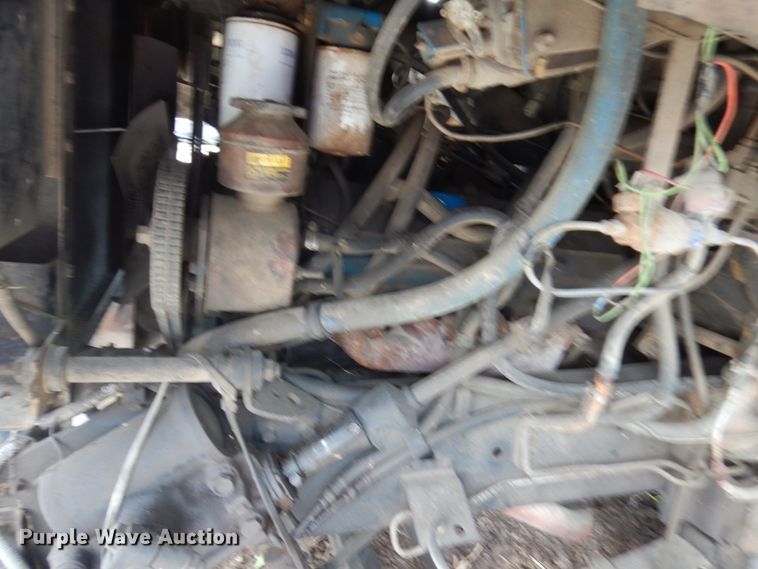 image for item IT9393 1982 International 1754  feed mixer truck