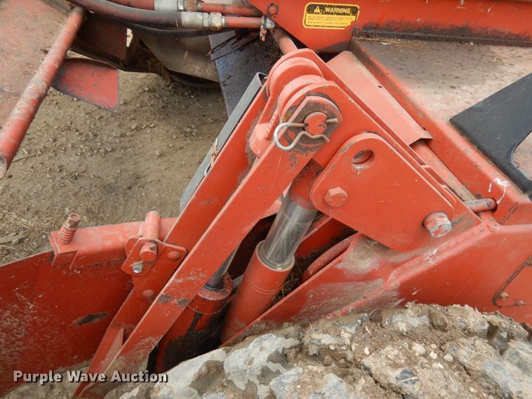 image for item IT9399 1994 Hesston 8400  windrower