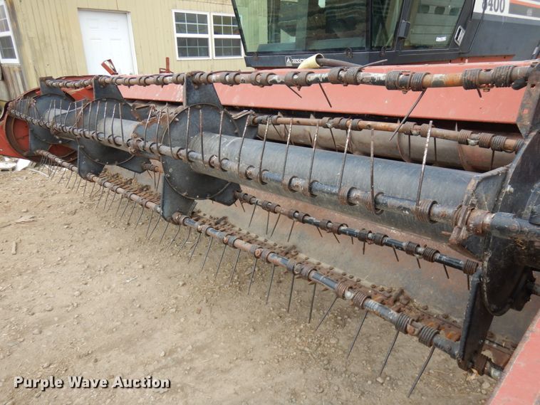 image for item IT9399 1994 Hesston 8400  windrower