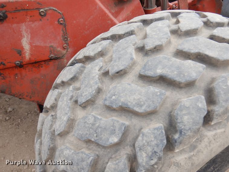 image for item IT9399 1994 Hesston 8400  windrower