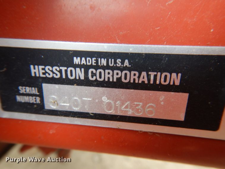 image for item IT9399 1994 Hesston 8400  windrower