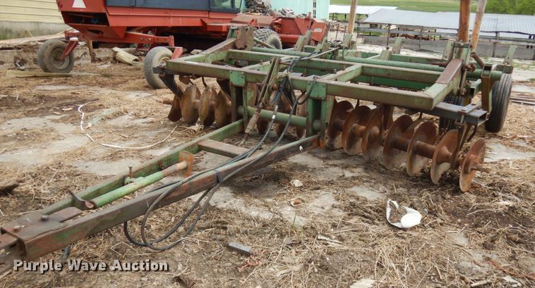 image for item IT9402 John Deere 1710A  disk ripper