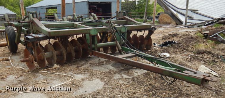 image for item IT9402 John Deere 1710A  disk ripper