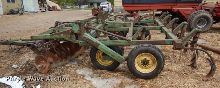image for item IT9402 John Deere 1710A  disk ripper