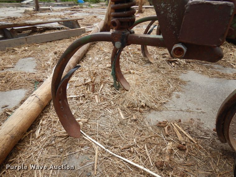 image for item IT9402 John Deere 1710A  disk ripper
