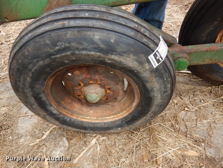 image for item IT9402 John Deere 1710A  disk ripper