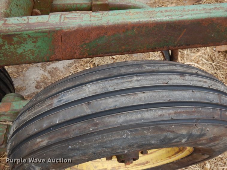 image for item IT9402 John Deere 1710A  disk ripper