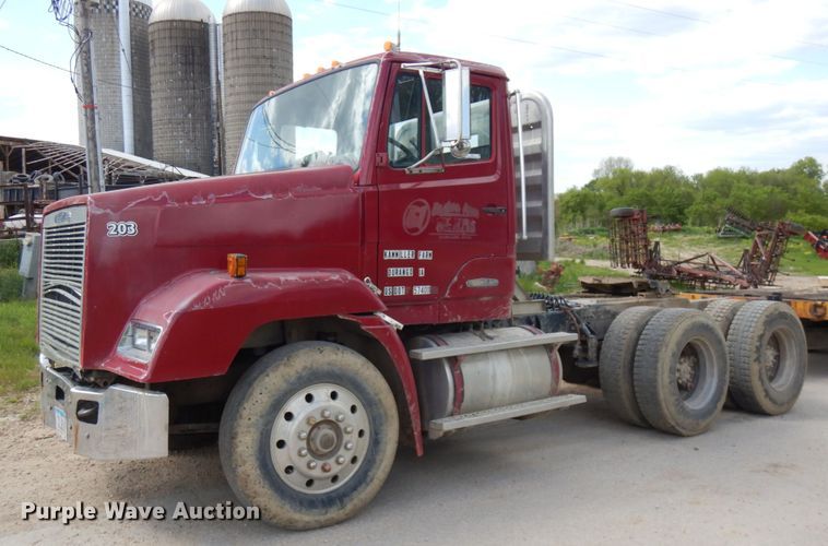 image for item IT9404 1987 Freightliner FLC-64T  semi truck