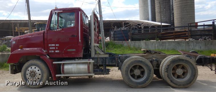 image for item IT9404 1987 Freightliner FLC-64T  semi truck