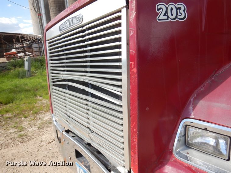 image for item IT9404 1987 Freightliner FLC-64T  semi truck