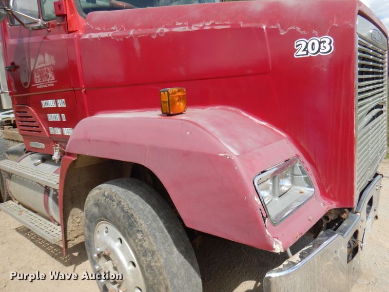 image for item IT9404 1987 Freightliner FLC-64T  semi truck