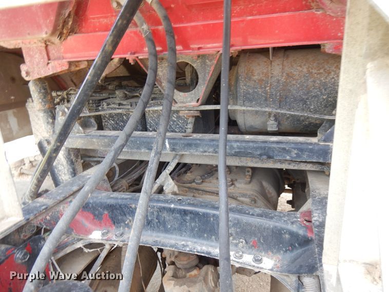 image for item IT9404 1987 Freightliner FLC-64T  semi truck