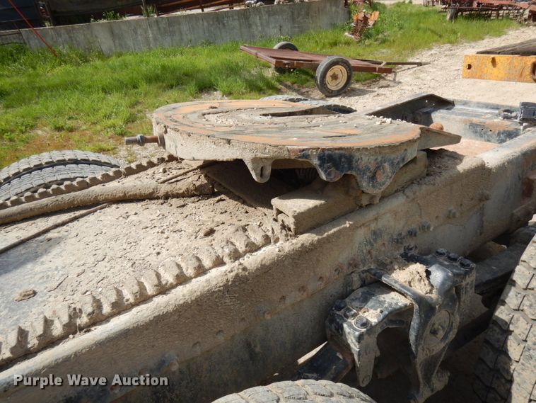 image for item IT9404 1987 Freightliner FLC-64T  semi truck