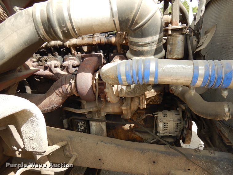 image for item IT9404 1987 Freightliner FLC-64T  semi truck