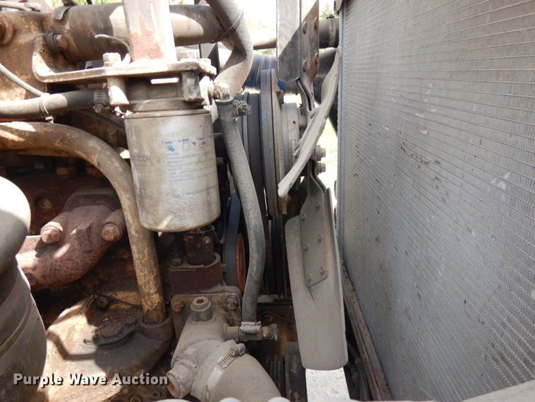 image for item IT9404 1987 Freightliner FLC-64T  semi truck