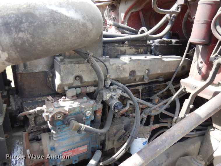 image for item IT9404 1987 Freightliner FLC-64T  semi truck