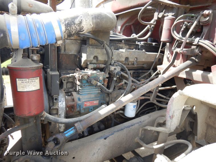 image for item IT9404 1987 Freightliner FLC-64T  semi truck