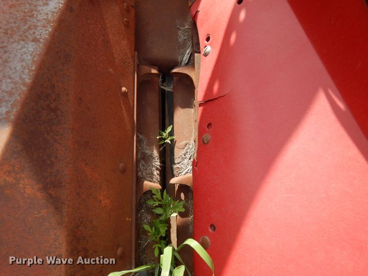 image for item IT9407 Case 1063  corn head