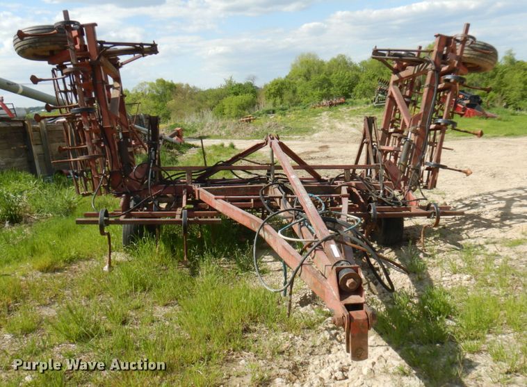 image for item IT9409 Ber-vac  field cultivator