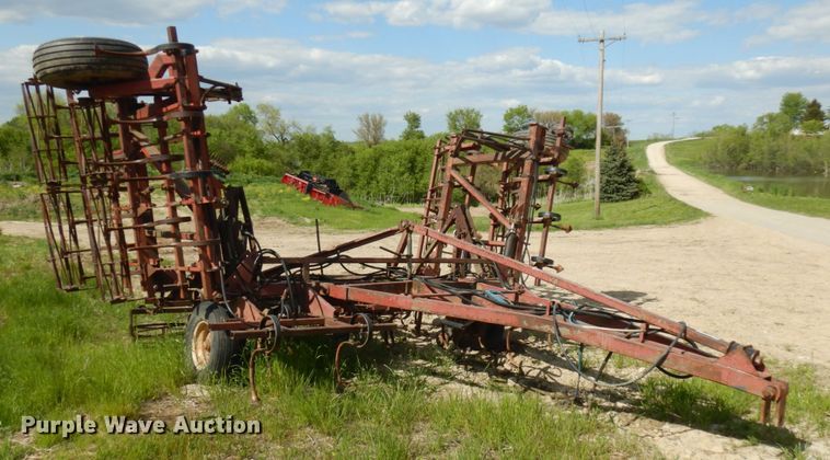 image for item IT9409 Ber-vac  field cultivator