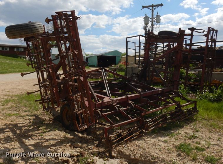 image for item IT9409 Ber-vac  field cultivator