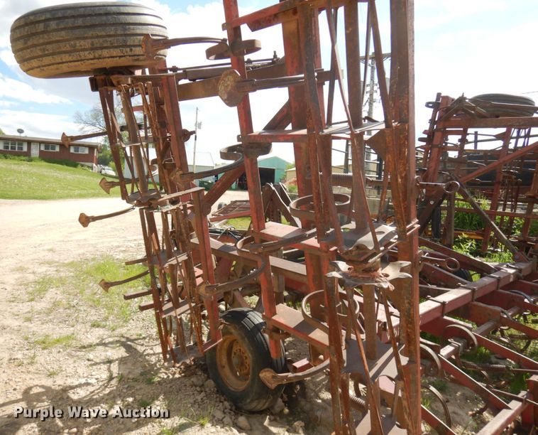 image for item IT9409 Ber-vac  field cultivator