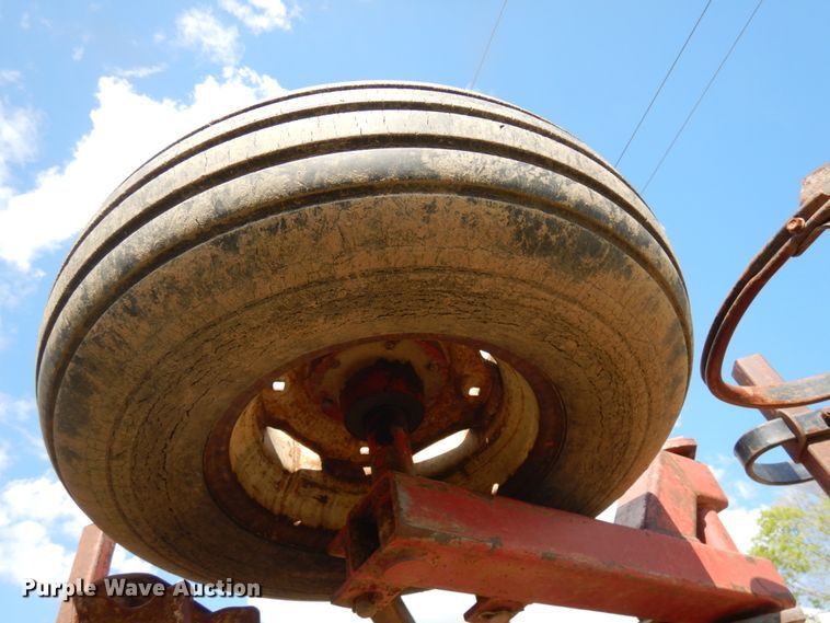 image for item IT9409 Ber-vac  field cultivator