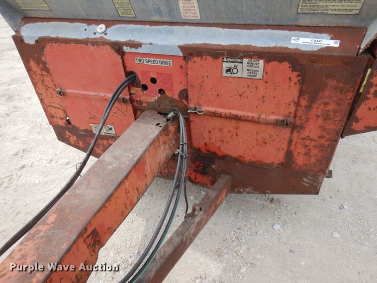 image for item IT9443 H&S 270  manure spreader