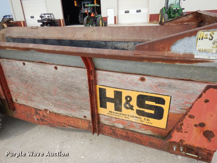 image for item IT9443 H&S 270  manure spreader